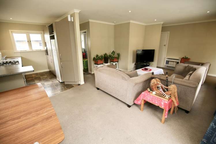 192 Fox Street Hamilton East_2