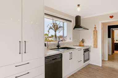 8A Tybalt Street_4