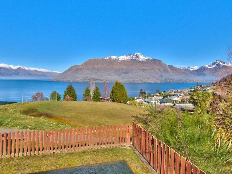 14a Cameron Place Fernhill/Sunshine Bay_15