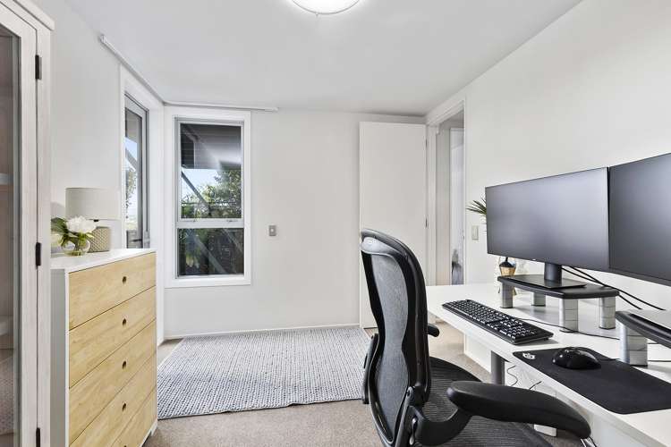 121 Nevay Road Miramar_14