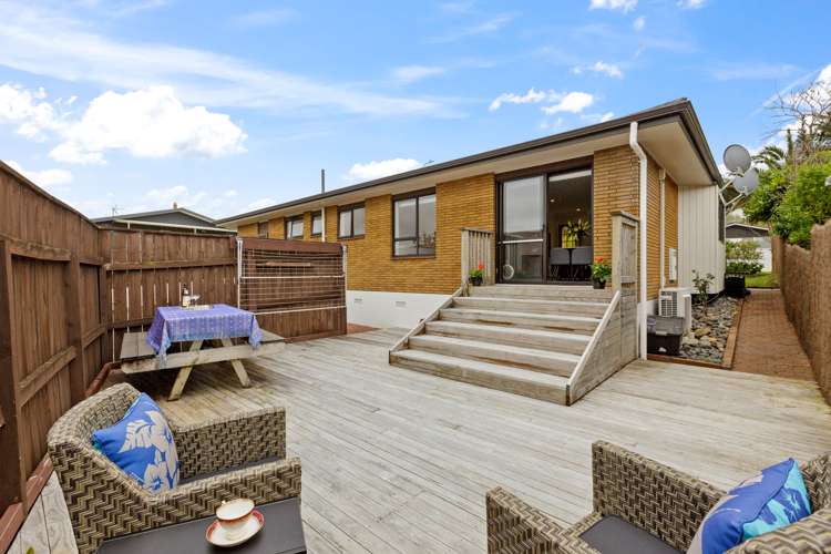 1/30 Fairway Avenue Red Beach_17