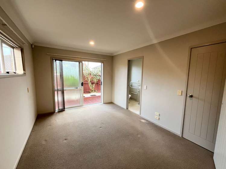3 Villarosa Lane Flat Bush_12