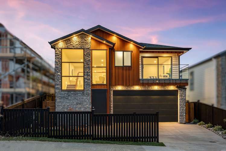 14 Pakirikiri Street Long Bay_24