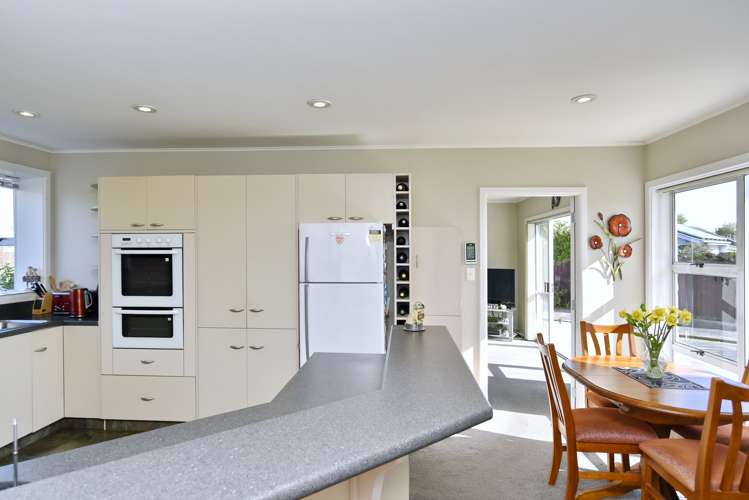 30 Wychwood Crescent Bishopdale_5