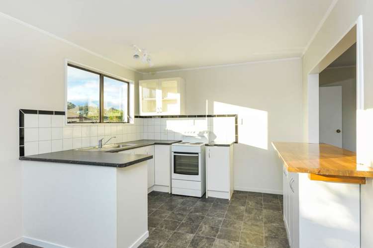 190 Solar Road Glen Eden_9