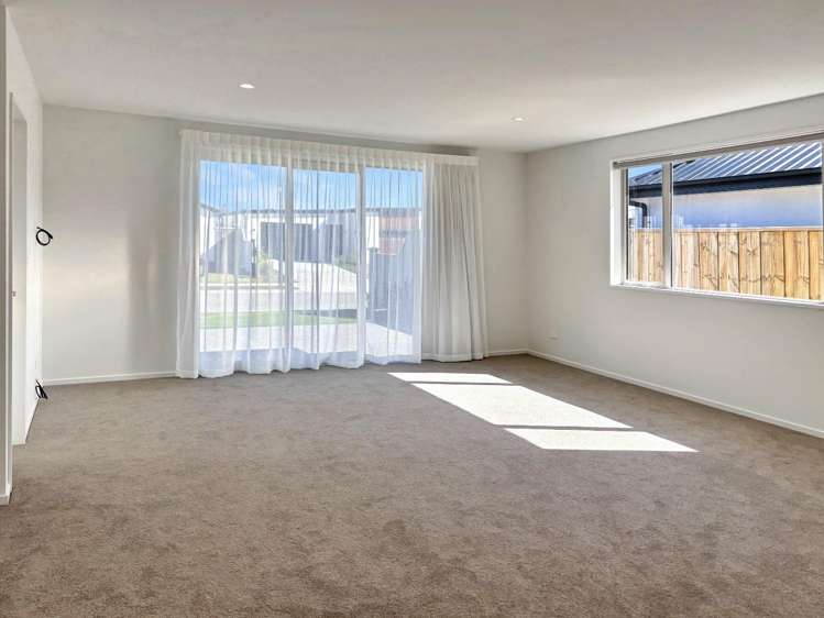 10 Waituna Street 2340_3