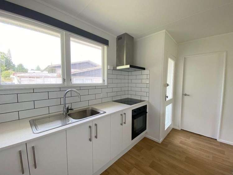 32 Memorial Drive 11618_2