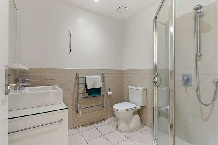 1004/30 Beach Road Auckland Central_9