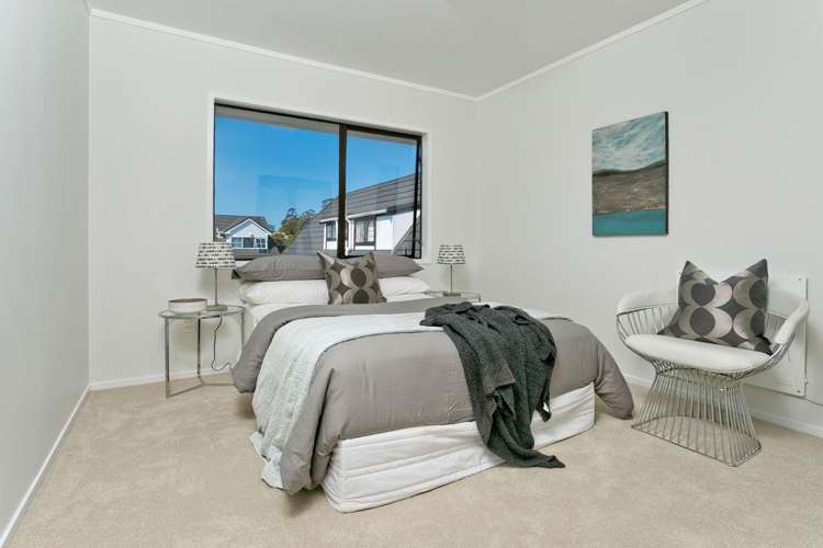 11 Penguin Drive Murrays Bay_13