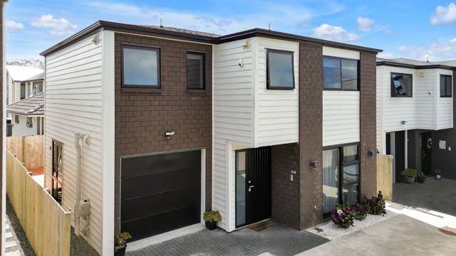 4 BEDROOMS WITH 4 ENSUITES - AFFORDABLE