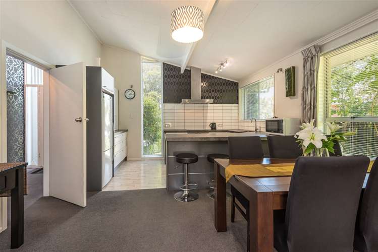 9 Woodstock Place Russley_3