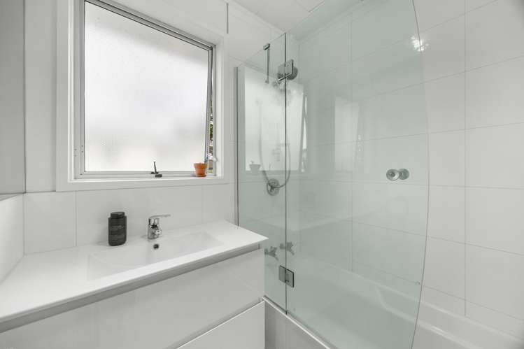 1/81 Archmillen Avenue Pakuranga Heights_15