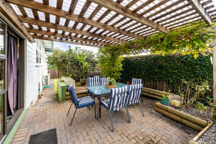 10 April Place Red Hill_14