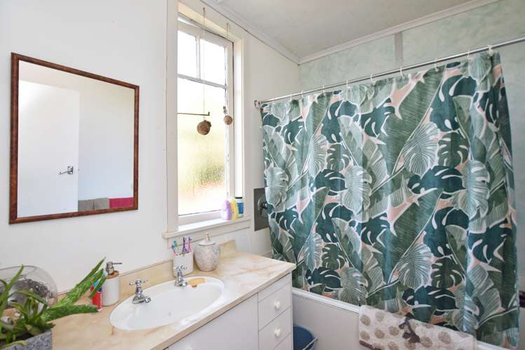 63 Elles Road Otautau_8