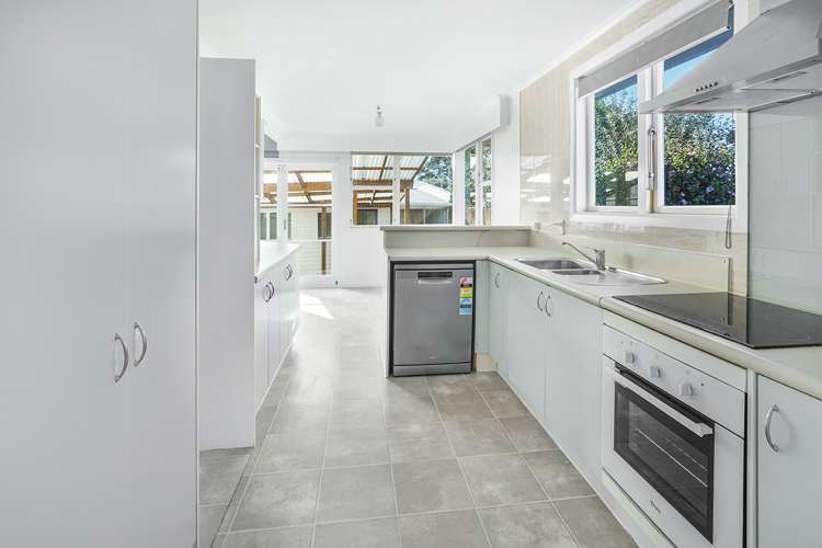 2 Rhonda Avenue Deanwell_5