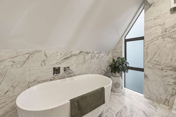 11 Calder Road Lake Okareka_31