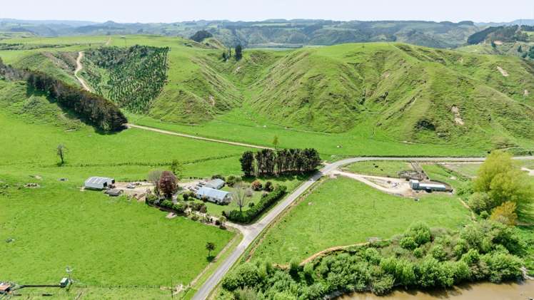 195 Ngutuwera Road Waitotara_3