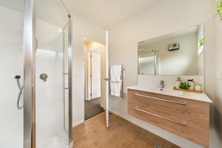 11/5 Taine Street Taita_13