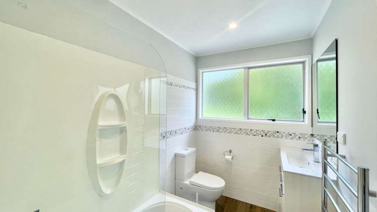 1 Babington Place Torbay_14