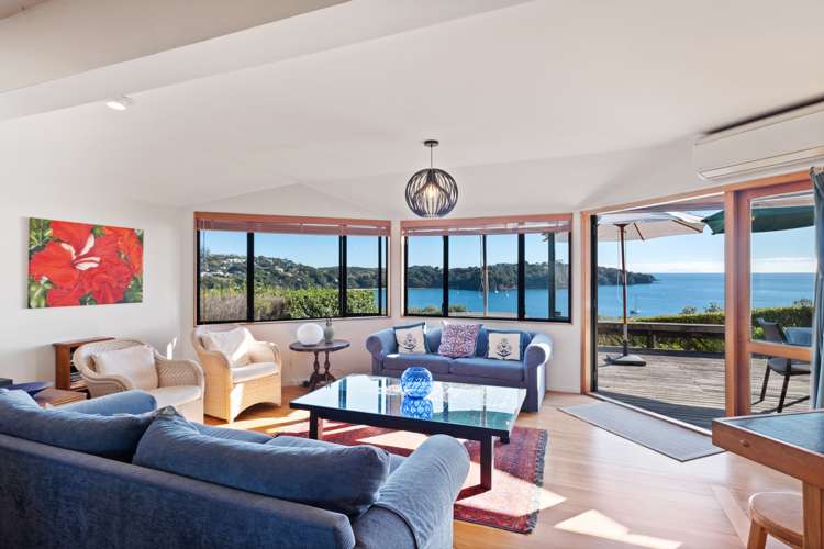 191 Ocean View Road Oneroa_18