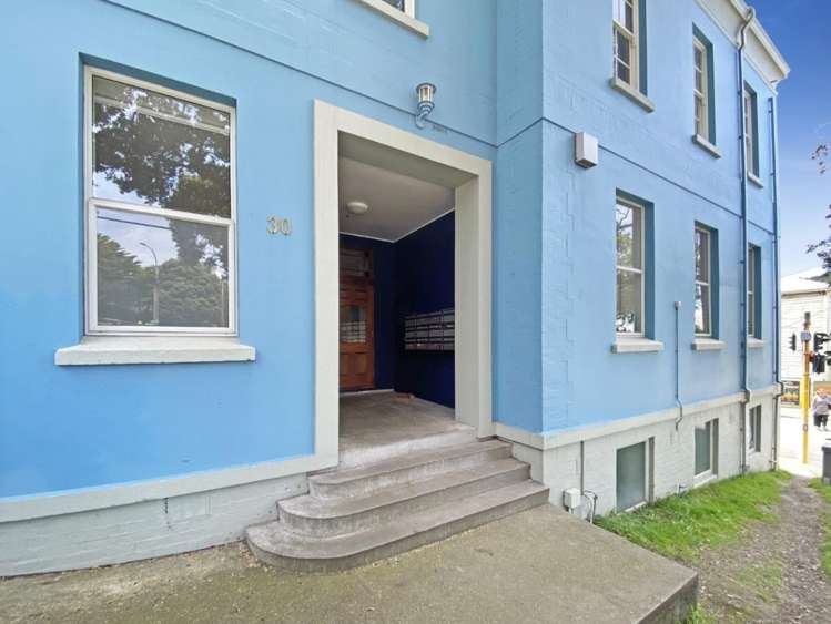 11/30 Hanson Street Mount Cook_1