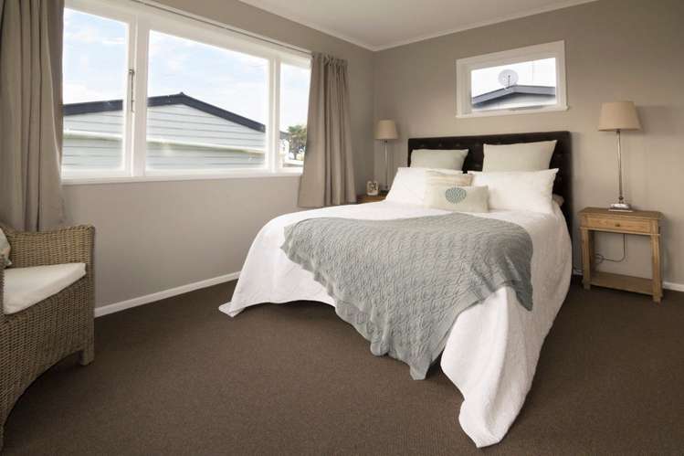 2 Hikurangi Street Te Atatu Peninsula_10