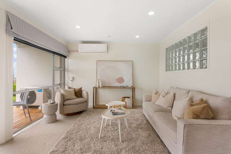 5A The Esplanade Eastern Beach_1