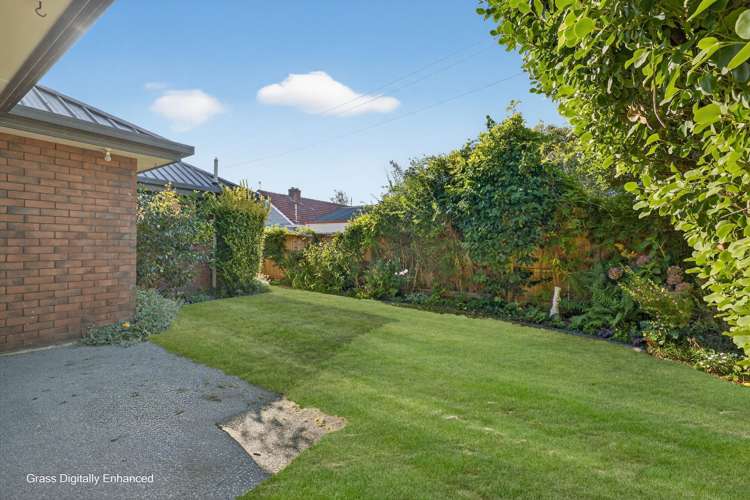 2/8 Fovant Street Russley_23