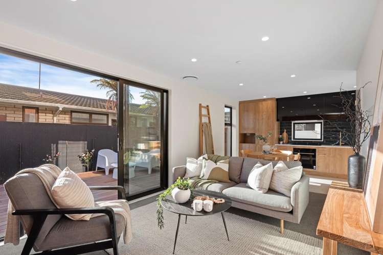 2/142 Main North Road Papanui_1