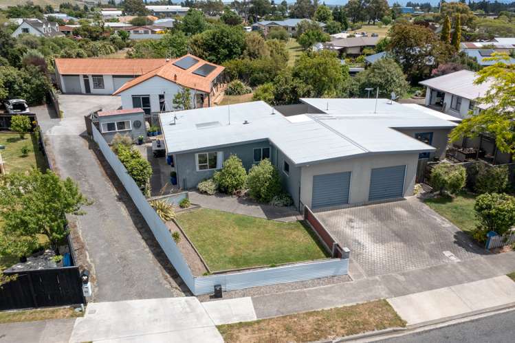 2/8 Faulkland Drive Witherlea_26