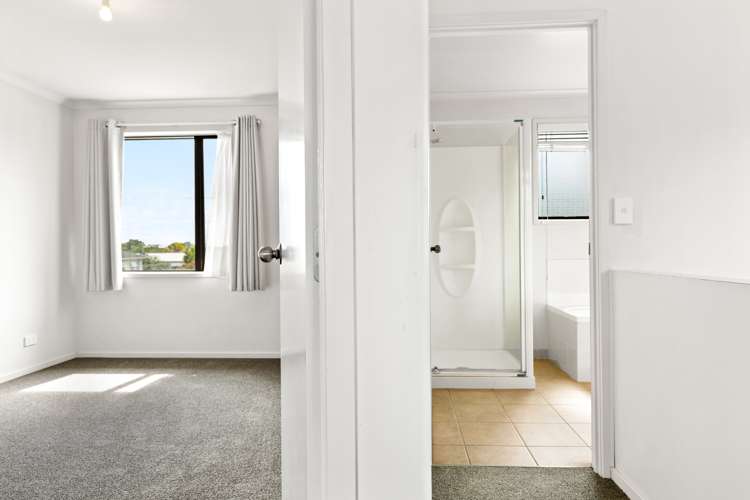 25a Gardner Avenue New Lynn_15