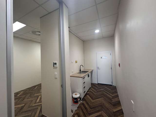 Tenancy 5/55 Clyde Road Browns Bay_4