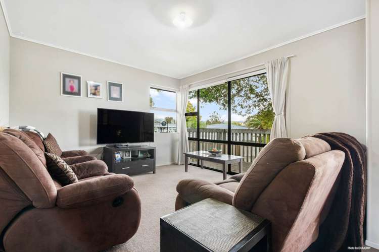 6 Coburg Street Henderson_7