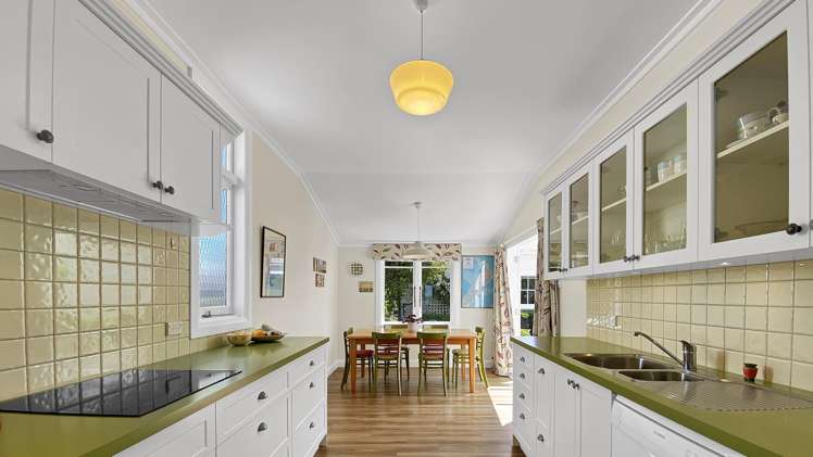 36 The Esplanade Westshore_5