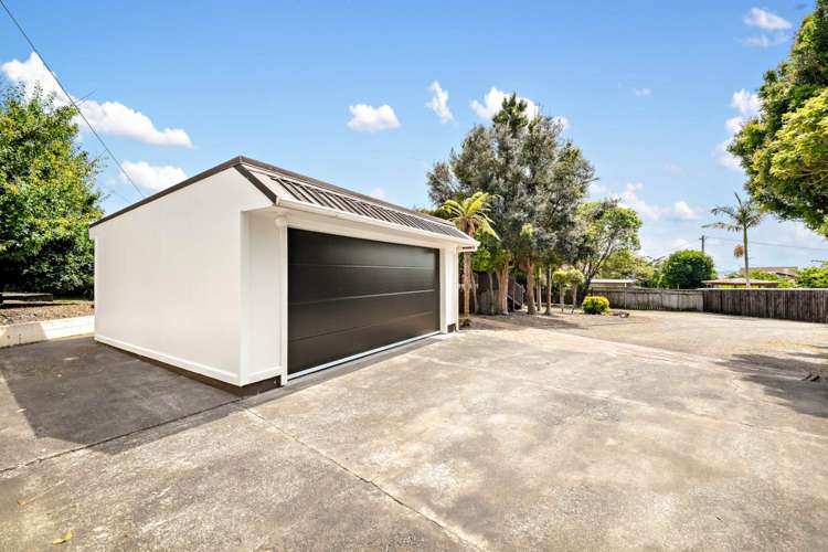 202 Royal Road Massey_6