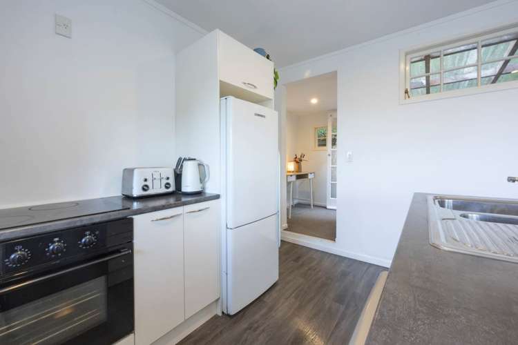 19 Kauri Point Road Laingholm_6