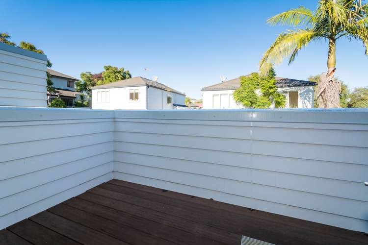 1/20 Fields Parade Oteha_11