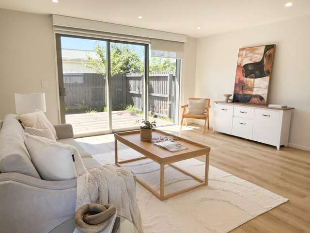 2/6 Strauss Place Somerfield_4