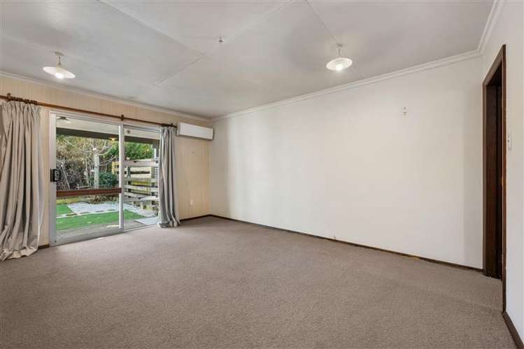 C/6 Glenroy Crescent 1920_3