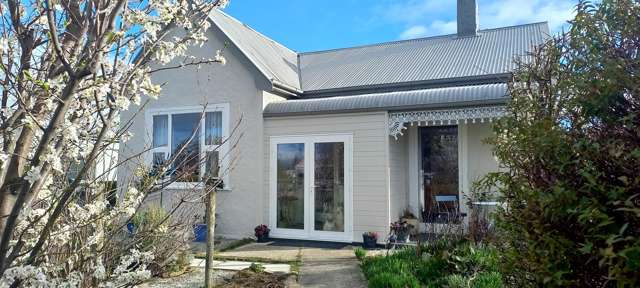 A Sanctuary of Warmth, Style & Story