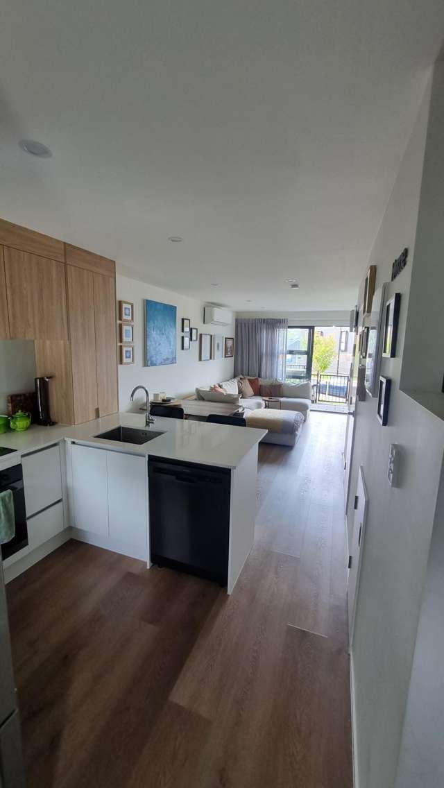 2 Level, 2 Bedroom Townhouse in a great location.