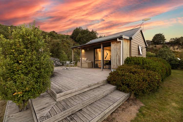 54 Xenicus Rise Glenorchy_22