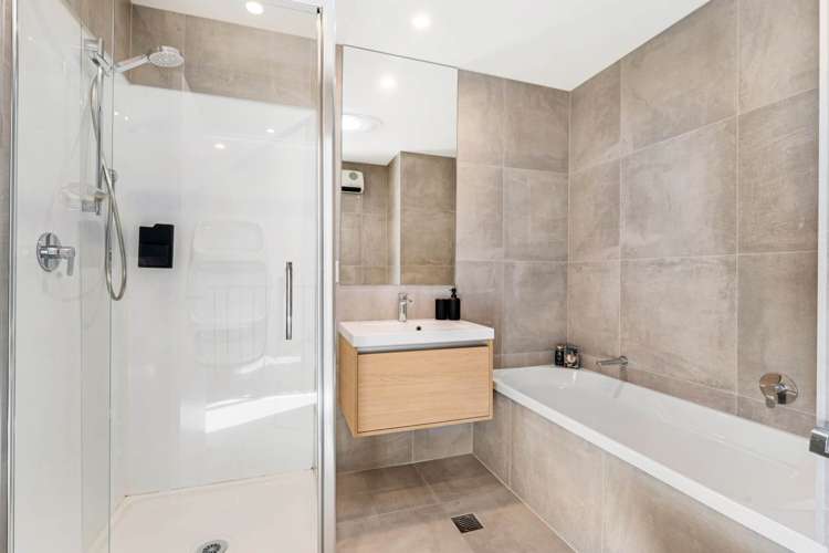 6 Magnetite Lane Flat Bush_27