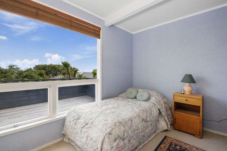 5 Armstrong Grove Hilltop_13