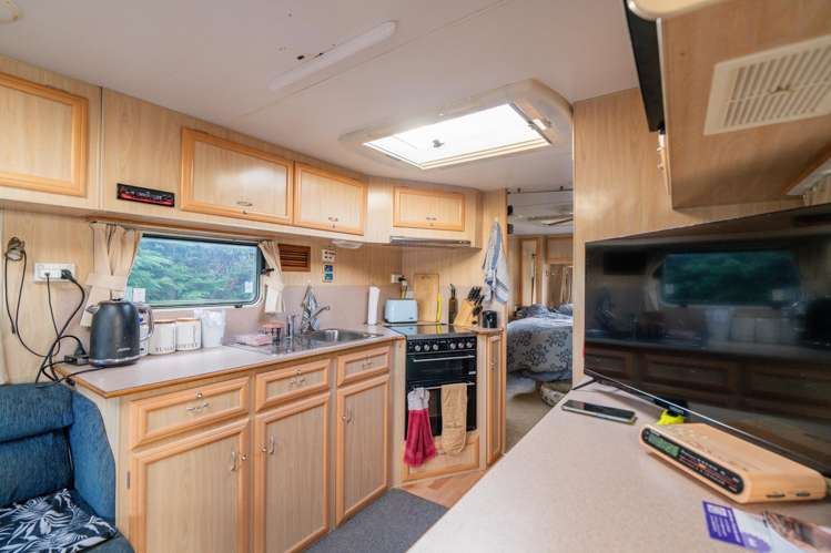 499 Avon Road Tisbury_37