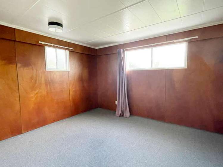 26 Paisley Street Mellons Bay_16