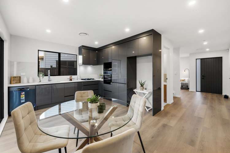 2/57 Sunderlands Road Bucklands Beach_6