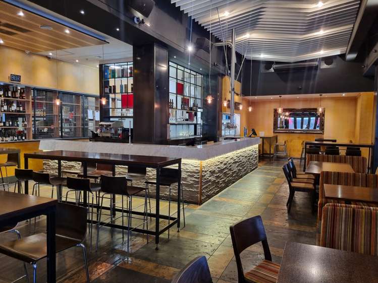 24 Johnston Street Central_0