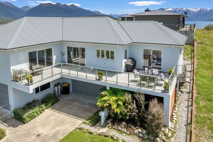 25 Muriwai Drive Manapouri_23