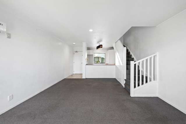 2/77 St George Street Papatoetoe_4